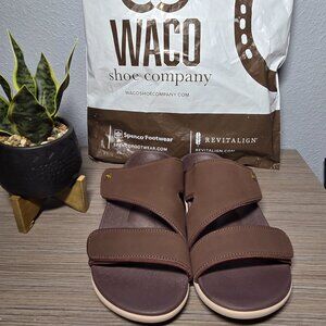 NEW!!! Spenco Kholo Nuevo French Roast Adjustable Slide Sandals – Size: 8.5 Wide